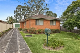57 Deakin Street, Oak Flats