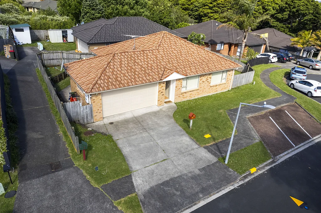 10 Richard Halse Drive, The Gardens, Manukau City, Auckland