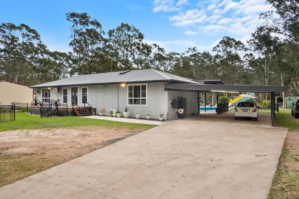 Luxury Renovated Acreage Home on 2.5 Acres with Resort-Style Pool!!