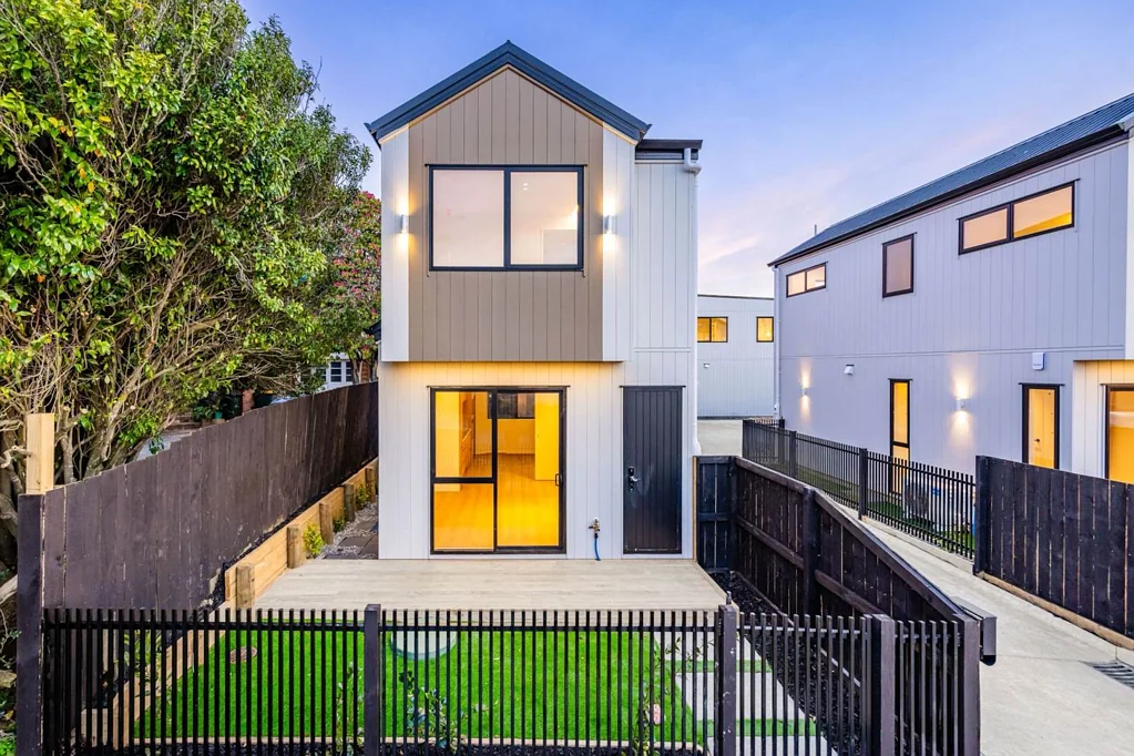 Papatoetoe 2બેડરૂમ Why Pay Rent ? Own Yours !!!
