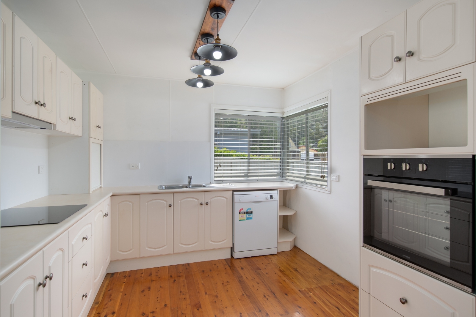 38 BLENHEIM AV, BERKELEY VALE NSW 2261, 0房, 0浴, House