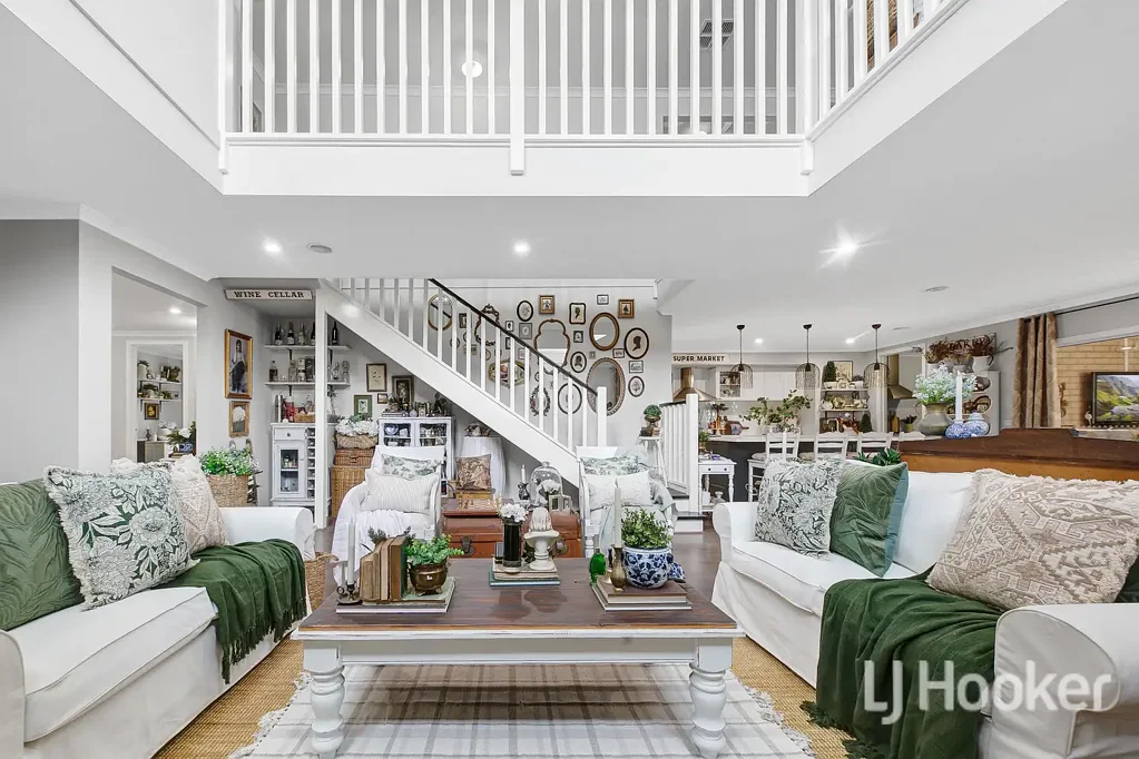 Maddingley 4침실 Exceptional 50sq Double-Storey Home with Dual Kitchens & Premium Finishes