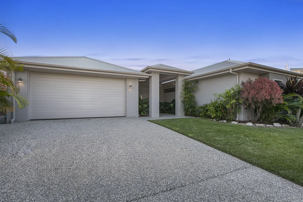 Banksia Beach 4Moenga Build Your Dream on the Canals