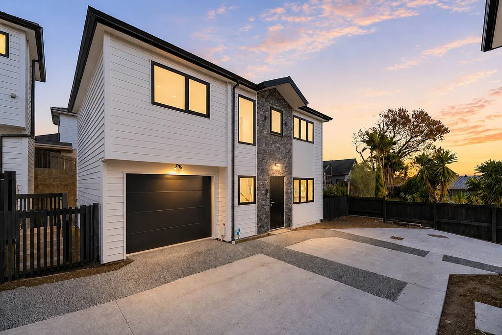 Howick 4Phòng ngủ New Freehold Homes – Smart Buy, Smart Future
