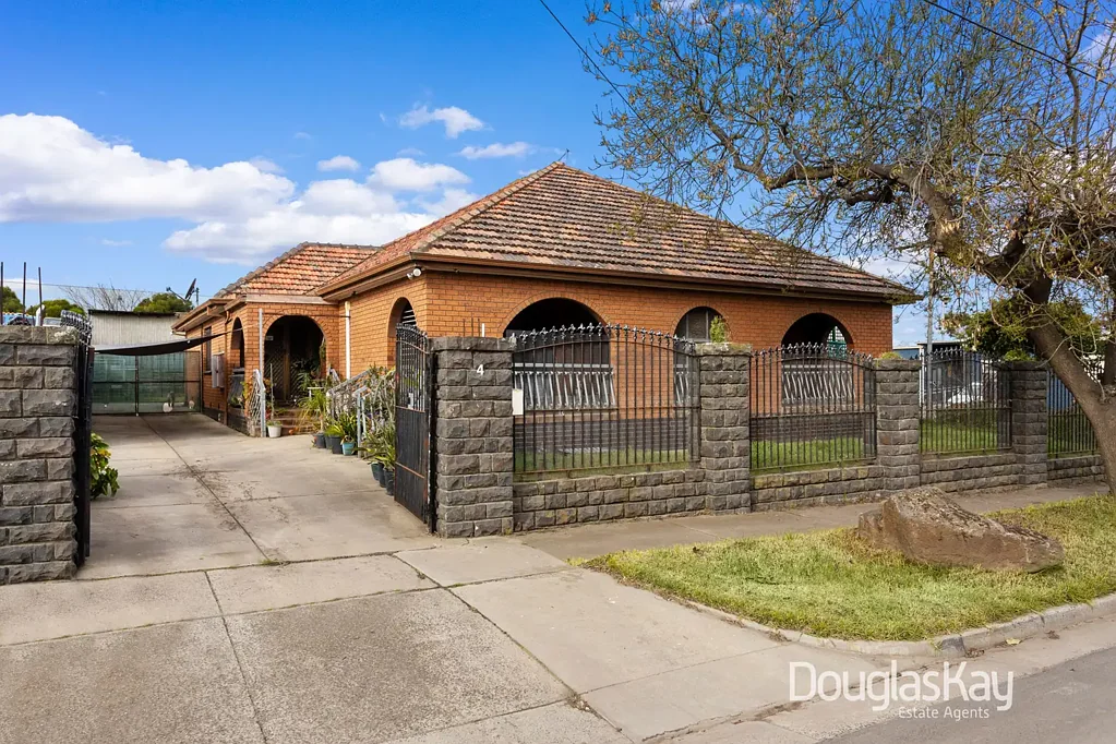 4 Western Avenue, Sunshine, VIC 3020