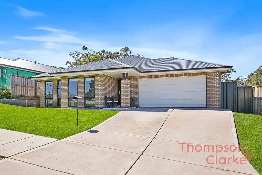 Bellbird 4Habitaciones Near-New Family Home in Tranquil Bellbird