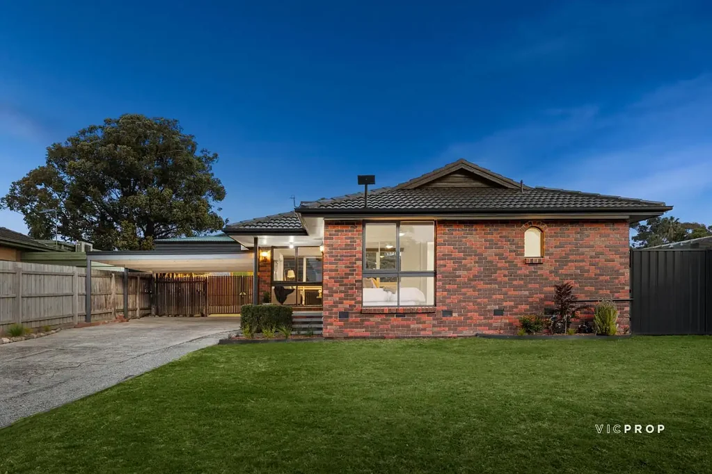Ferntree Gully 3 Slaapkamer Spacious Family Living with Premium Features and Prime Location