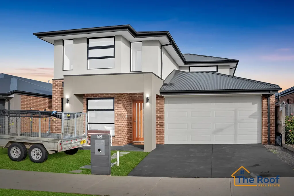 Armstrong Creek 4ห้องนอน Stylish Custom Build Family Home Featuring luxurious Upgrades...!