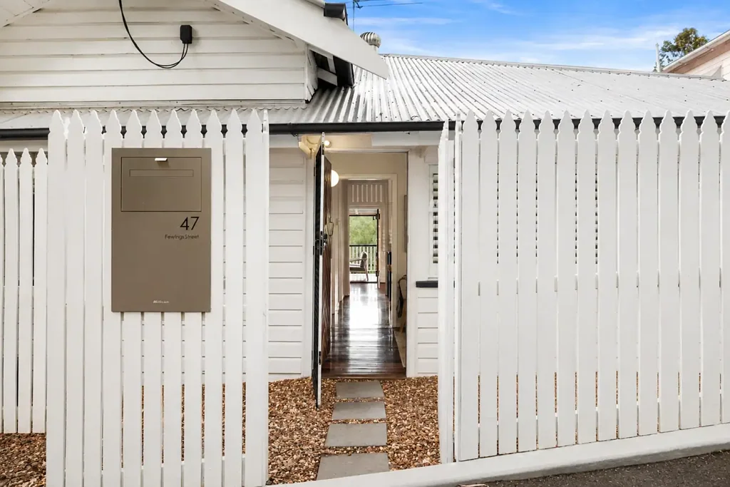 Toowong 4 Bedroom Two Unique Residences, One Exceptional Toowong Opportunity