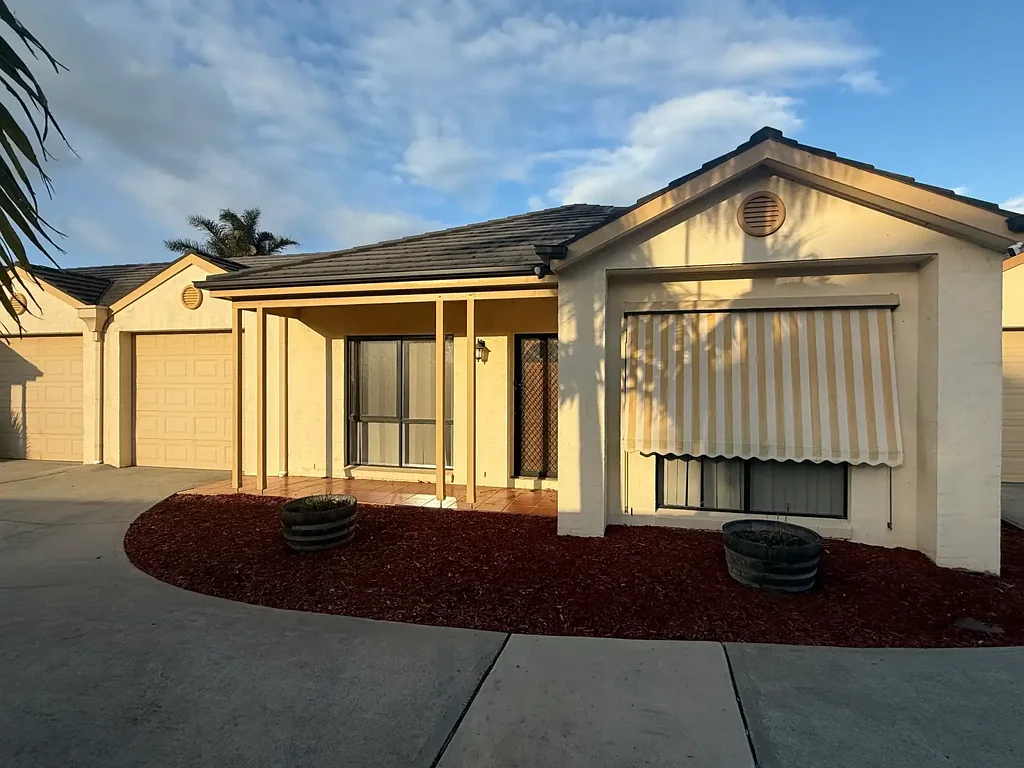 Low-Maintenance Coastal Living in the Heart of Lakes Entrance
