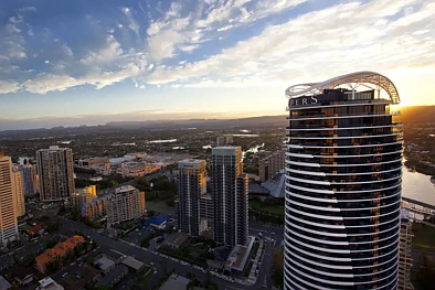 Broadbeach 2房  LUXURY BEACHSIDE LIVING!!