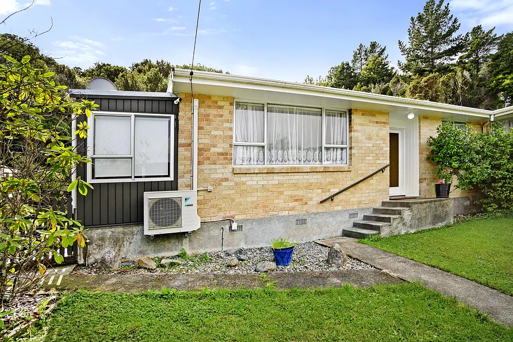 11 Lowry Crescent, Stokes Valley, Lower Hutt, Wellington