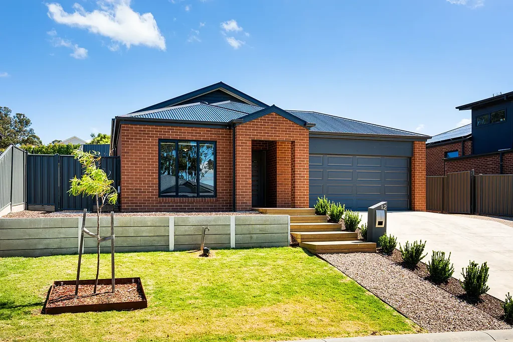 Mckenzie Hill 4 Slaapkamer Modern Family Living