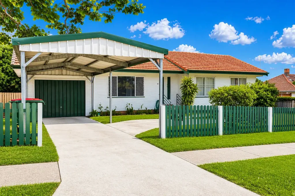 Family Home in Convenient Carseldine Location