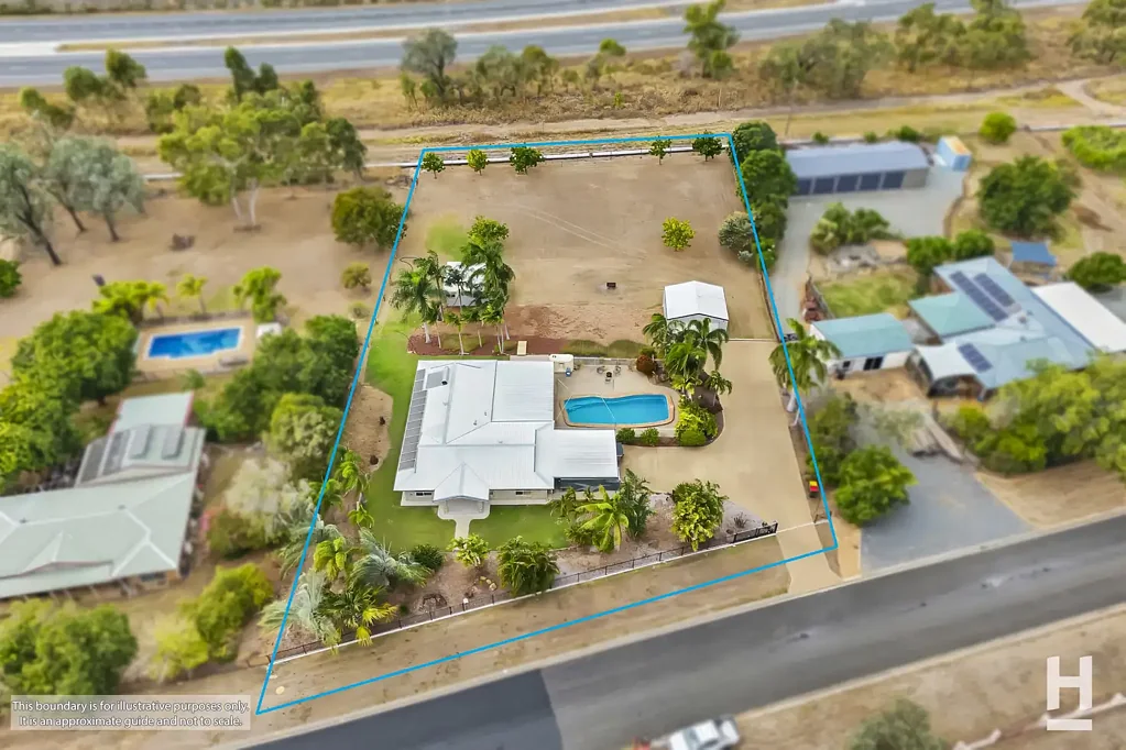 Glenlee 3Kwarto Spacious Family Living on a Fully Usable Near Acre in Sought-After Glenlee