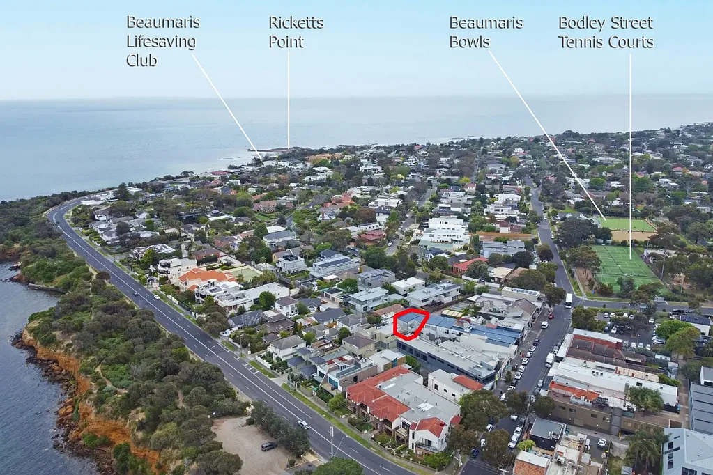 Beaumaris 2 Bedroom Lifestyle Living by the Bay – Steps from the Beach in the Heart of Beaumaris.