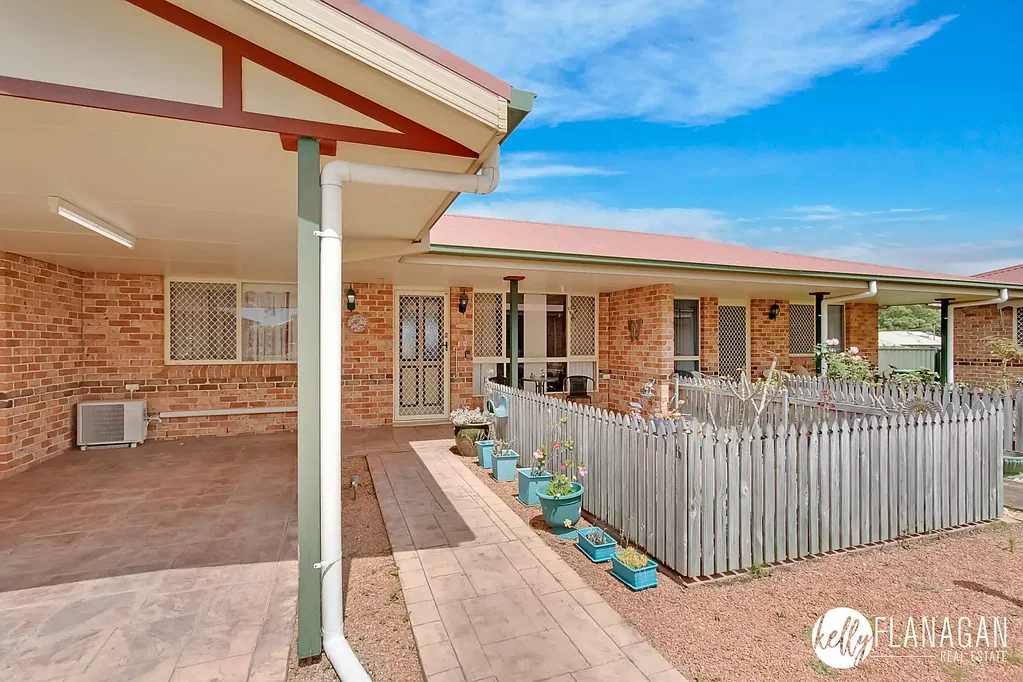 West Kempsey 2 Bedroom Elegant And Spacious Plus 55's Villa