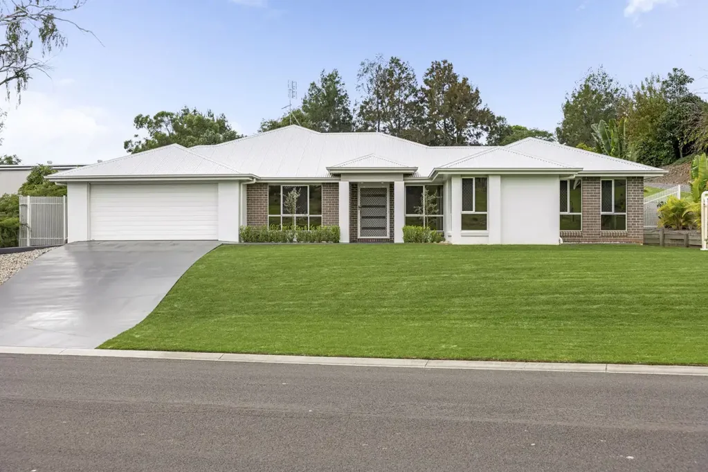 6 Eagle Street, Highfields, QLD 4352