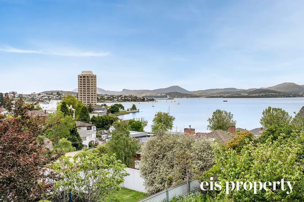 1&2/1 Quamby Avenue, Sandy Bay, TAS 7005