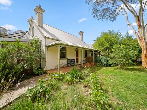 Braidwood 3 Bedroom "Elrington Cottage"