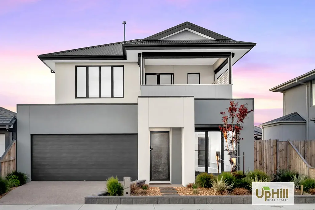 37 Parkrise Boulevard, Clyde North, VIC 3978