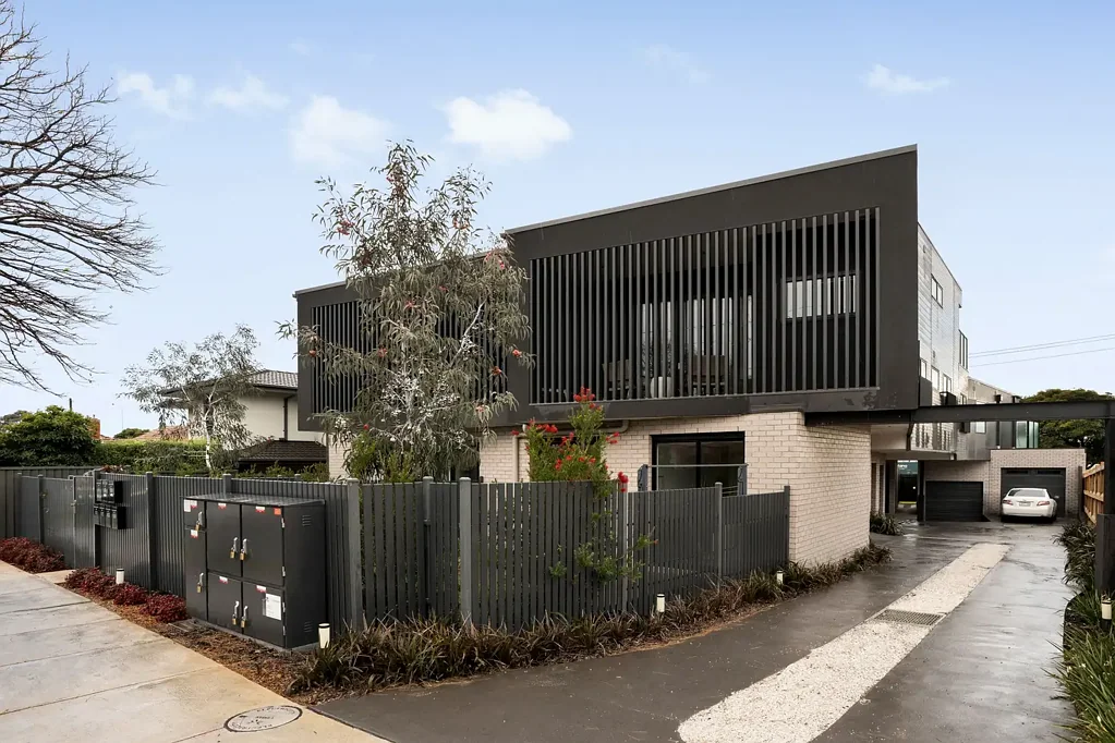 2/108 Albert Street, Preston, VIC 3072