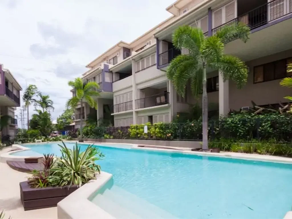 UNFURNISHED Skyvilla! 2 Bed, 2 Bath + Study / City Waters Cairns