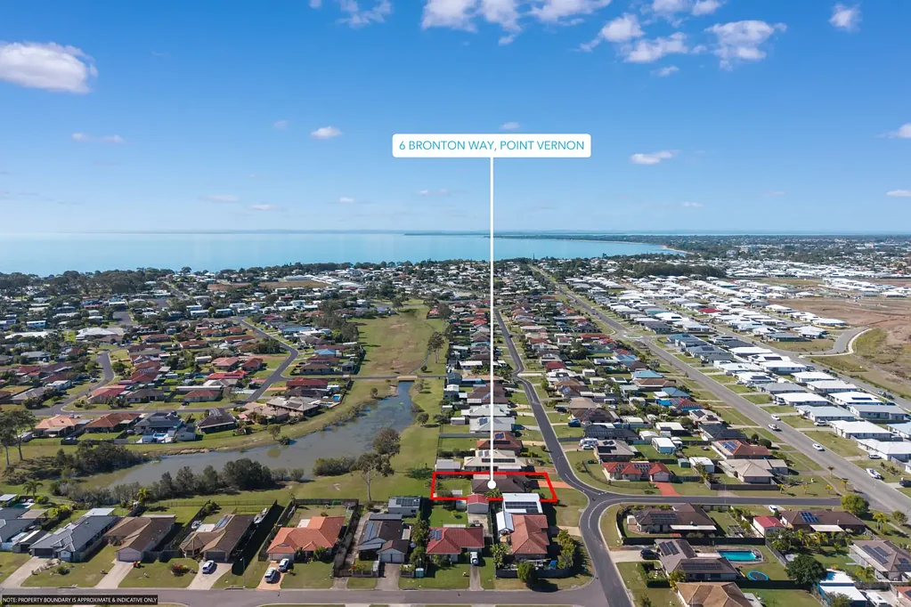 Point Vernon 4Phòng ngủ You Don't Feel Closed in Here!
Stunning Home Overlooking Park & Lake
