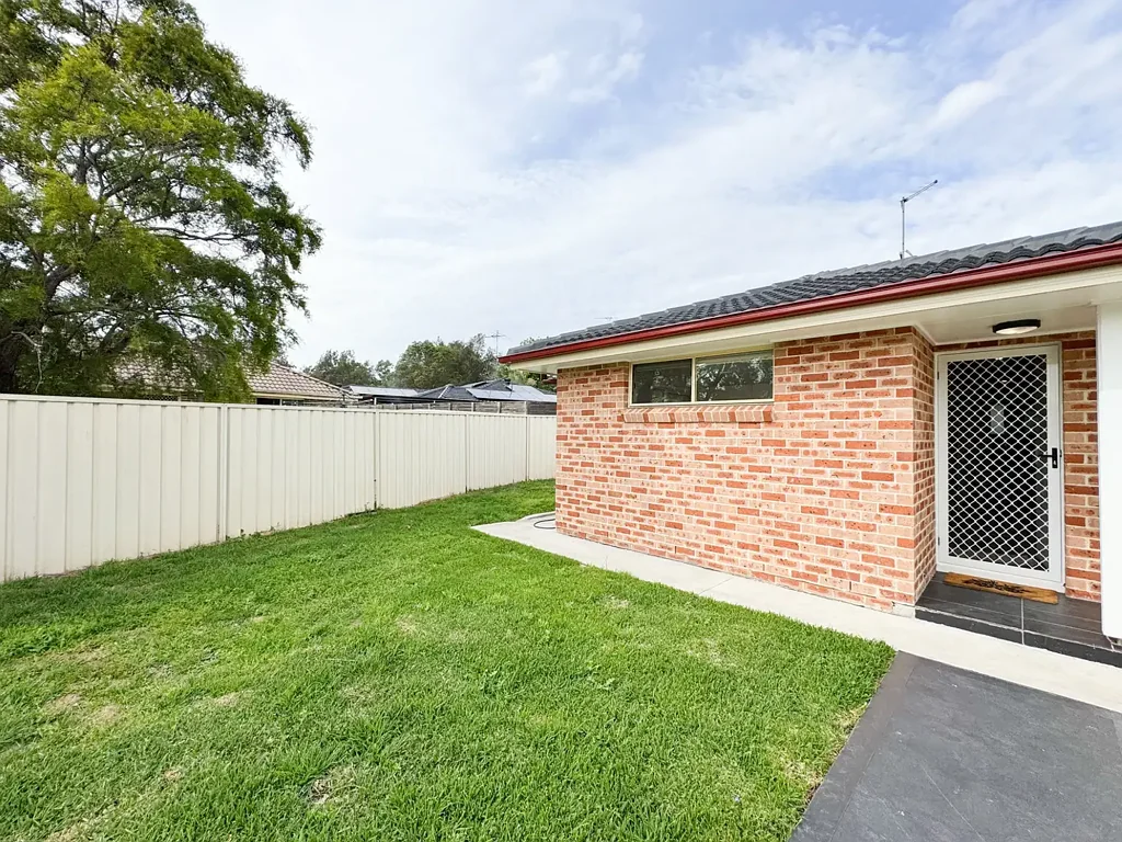 NEAR NEW GRANNY FLAT NO CARPET!!