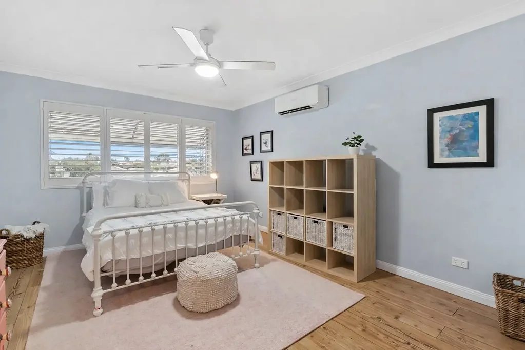 CITY VIEWS AND MODERN COMFORT IN THE HEART OF COORPAROO