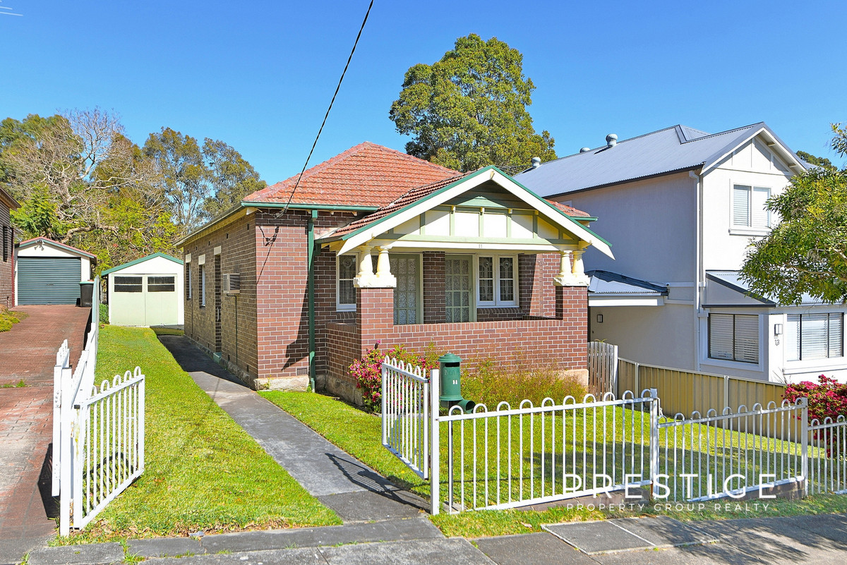 11 HILLCREST AV, BARDWELL VALLEY NSW 2207, 0 Schlafzimmer, 0 Badezimmer, House