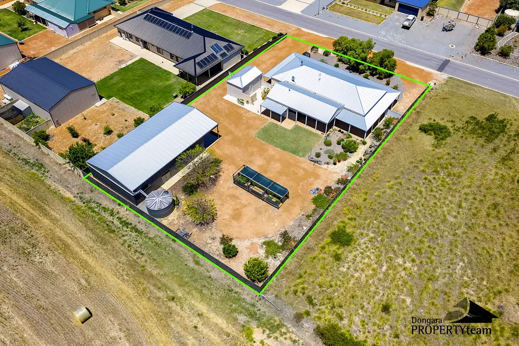 11 Cardwell Gardens, Dongara, WA 6525
