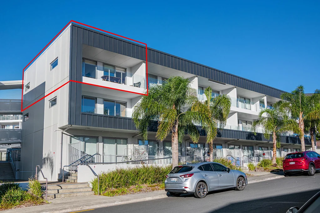 Stanmore Bay 2房  Prime position, top-level, sought-after end unit