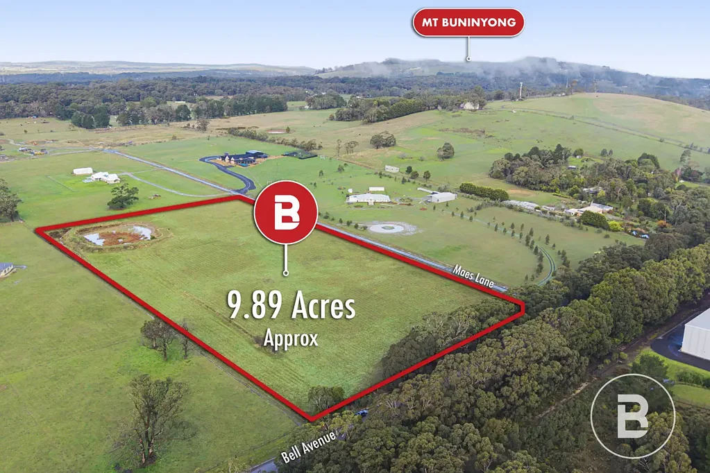 Mount Helen RARE 9.89-ACRE OPPORTUNITY IN A BLUE-CHIP LIFESTYLE LOCATION