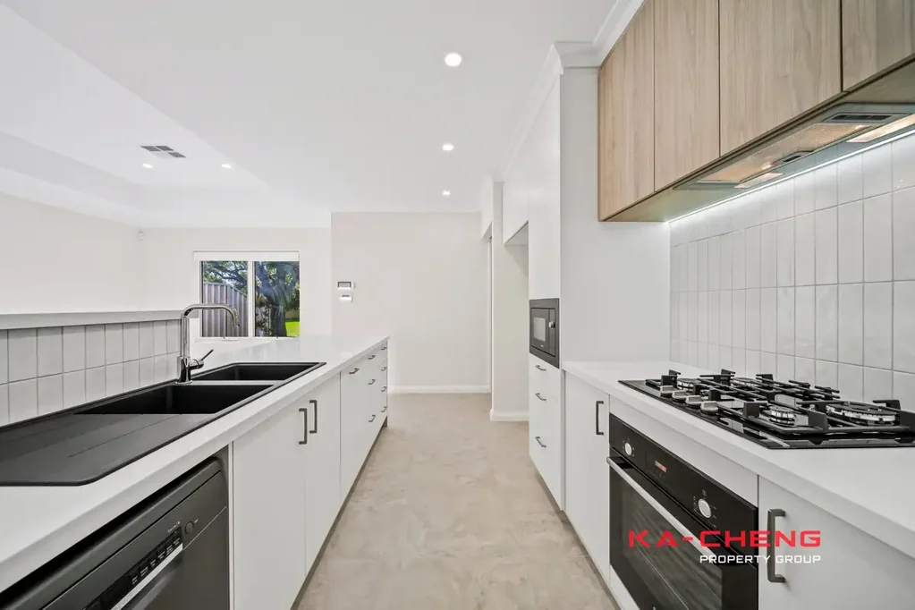 22A Jakobsons Way, Morley, WA 6062