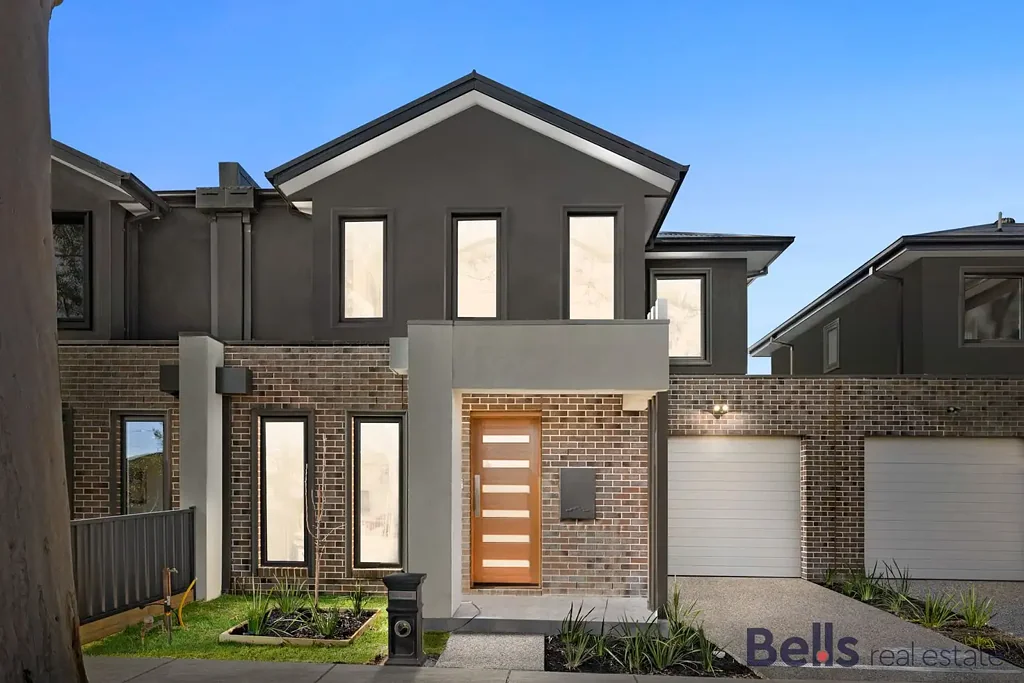 2/16 Delmont street, Albion, VIC 3020