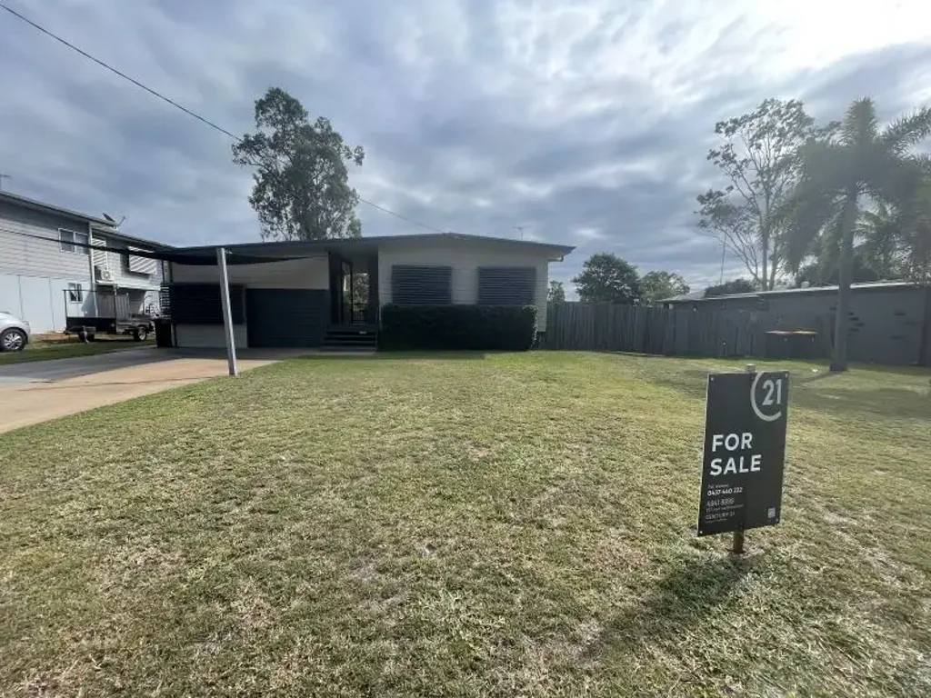 17 Flight Drive, Moranbah, QLD 4744