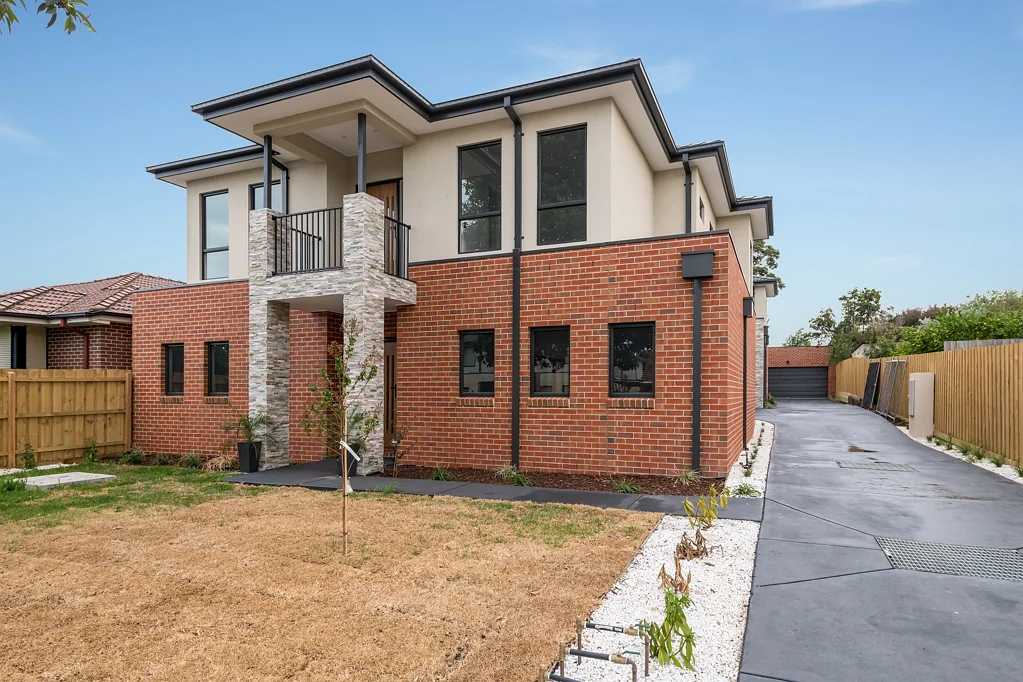 Spacious Modern Home In the Heart of Clayton