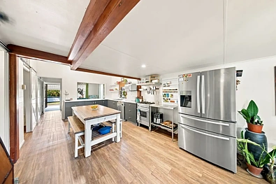 10 Castling Street, West End, QLD 4810, 3 slaapkamers, 2 badkamers, House