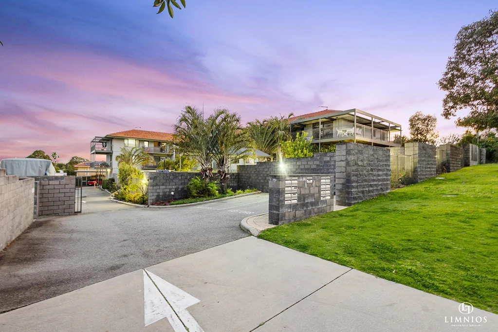 15/42 Kinsella Street, Joondanna, WA 6060