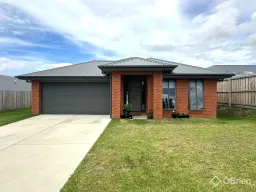 32 Cardinal Drive, Eagle Point