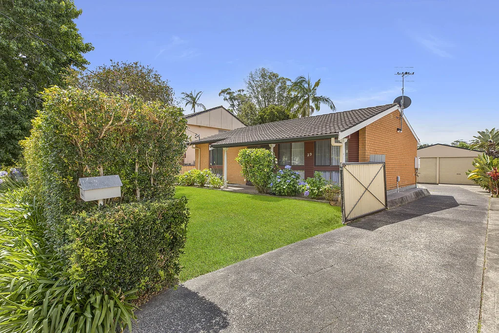 29 Kingsford Smith Drive, Berkeley Vale, NSW 2261