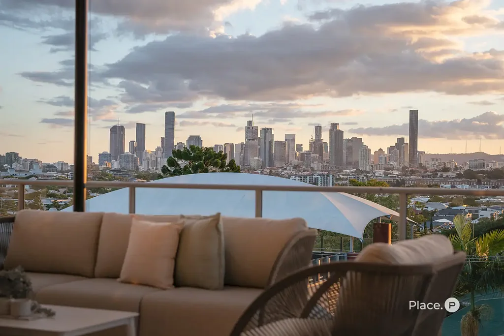 Balmoral 7 Bedroom Showstopping Family Mansion with City Skyline Views & Every Luxury Included