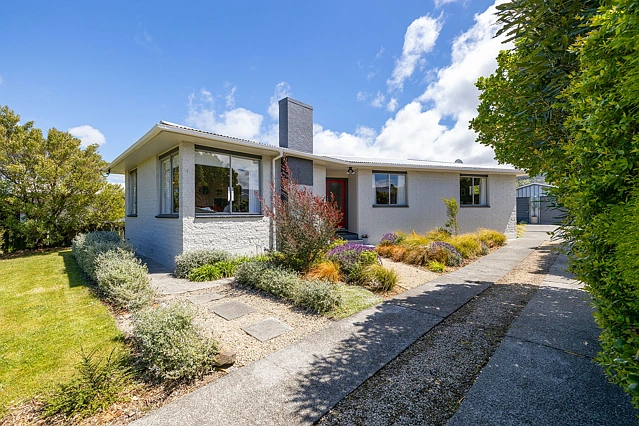 13 Farrier Grove, Featherston South Wairarapa