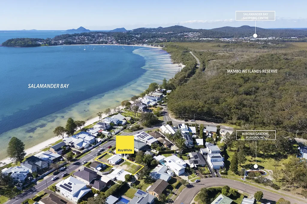 Salamander Bay 2房  Beachside Locale & Full Of Potential