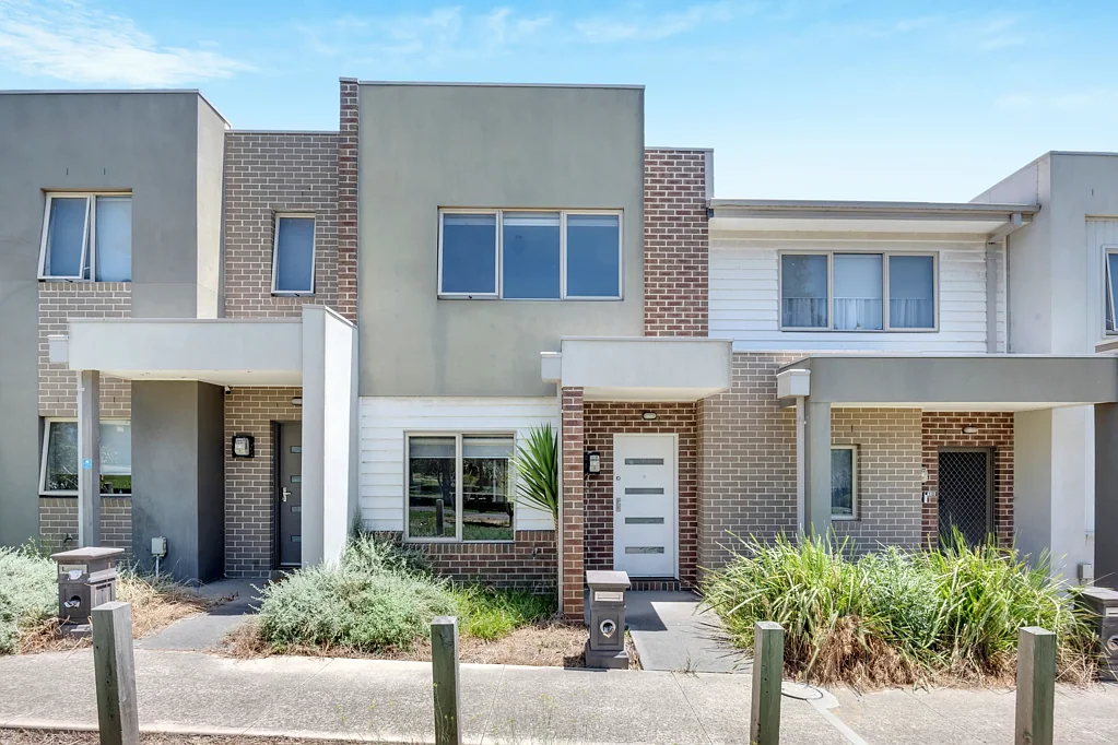 8 Ivy Place, Craigieburn, VIC 3064