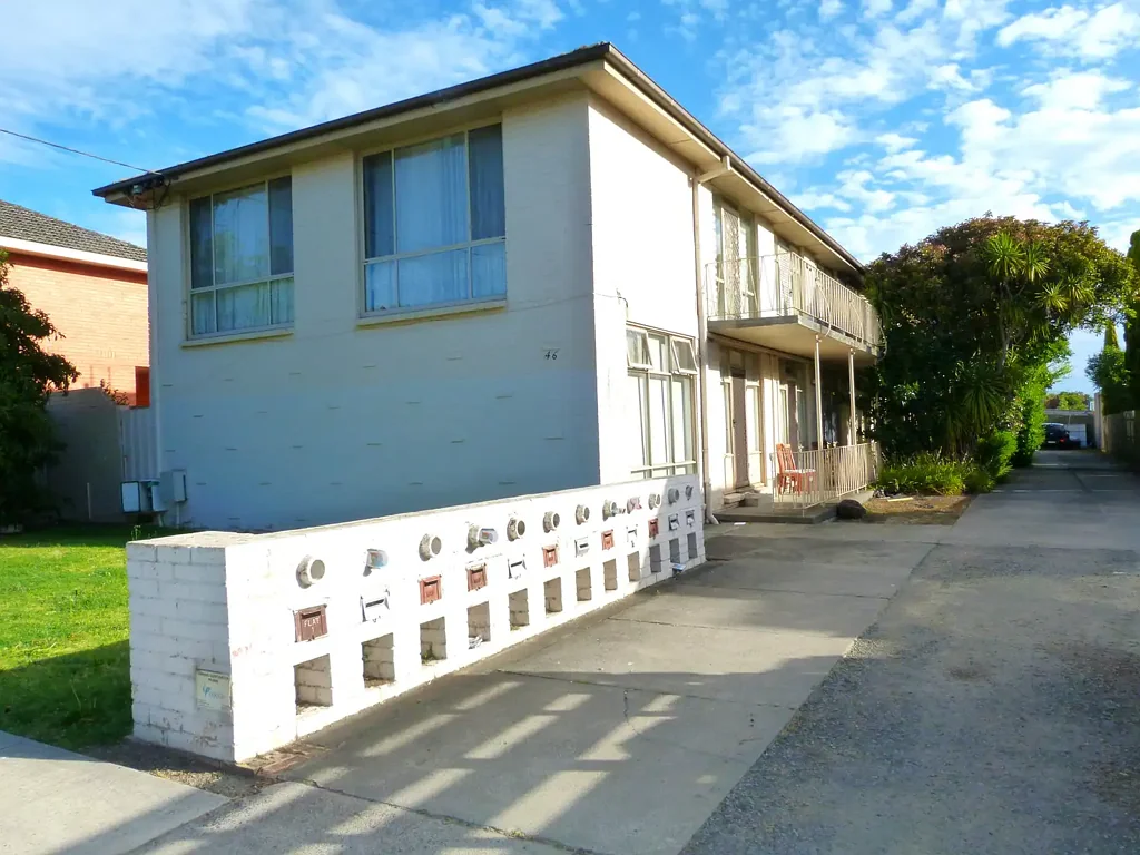 Cosy & Convenient 2-Bedroom Unit In Dandenong