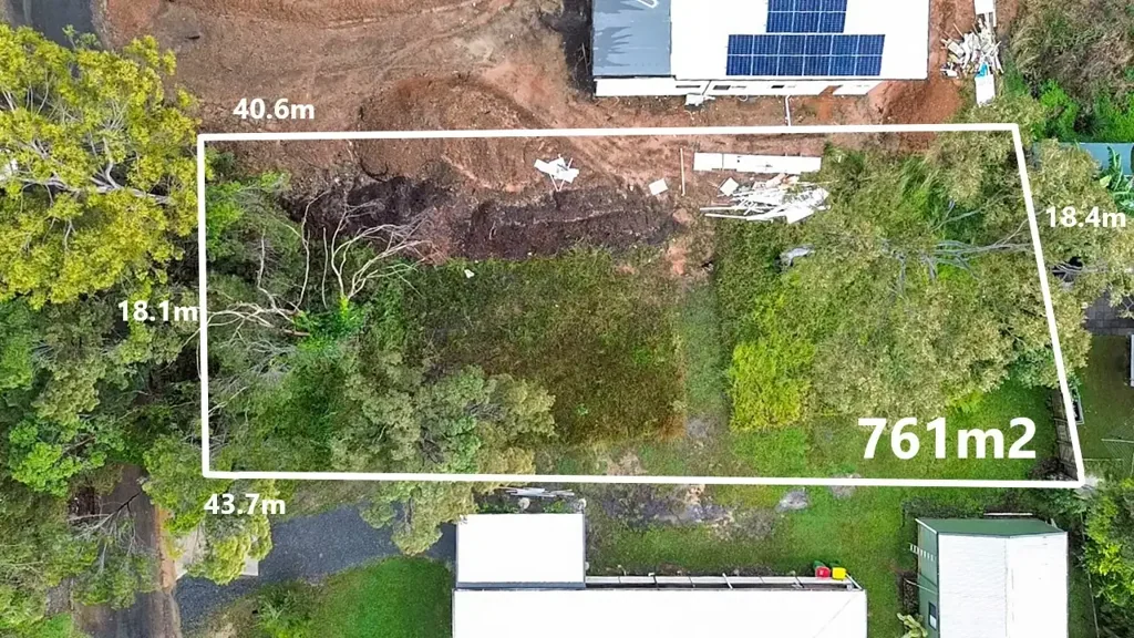 Macleay Island 761平米宽地块 尽头路静谧 Elevated位置 土壤测试已备 便利生活近享 761m2 Cleared Block – Quiet, Walk to Everything Location