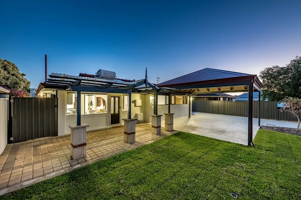 70 Camberwarra Drive, Craigie, WA 6025