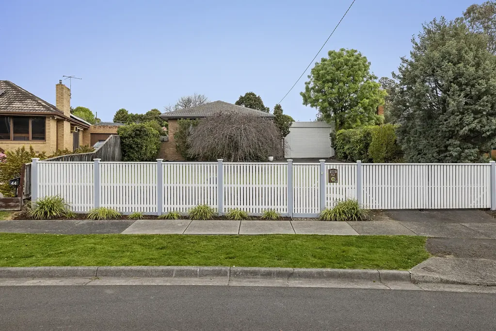 Ferntree Gully 4Kwarto Modern Family Living with Exceptional Space